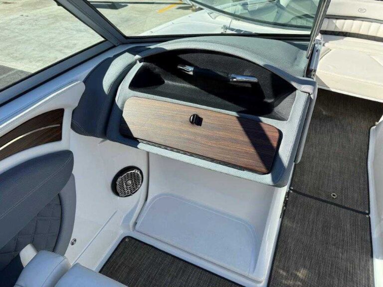 2015 Cobalt A28 US-FGEA8006F415 [photo 27]